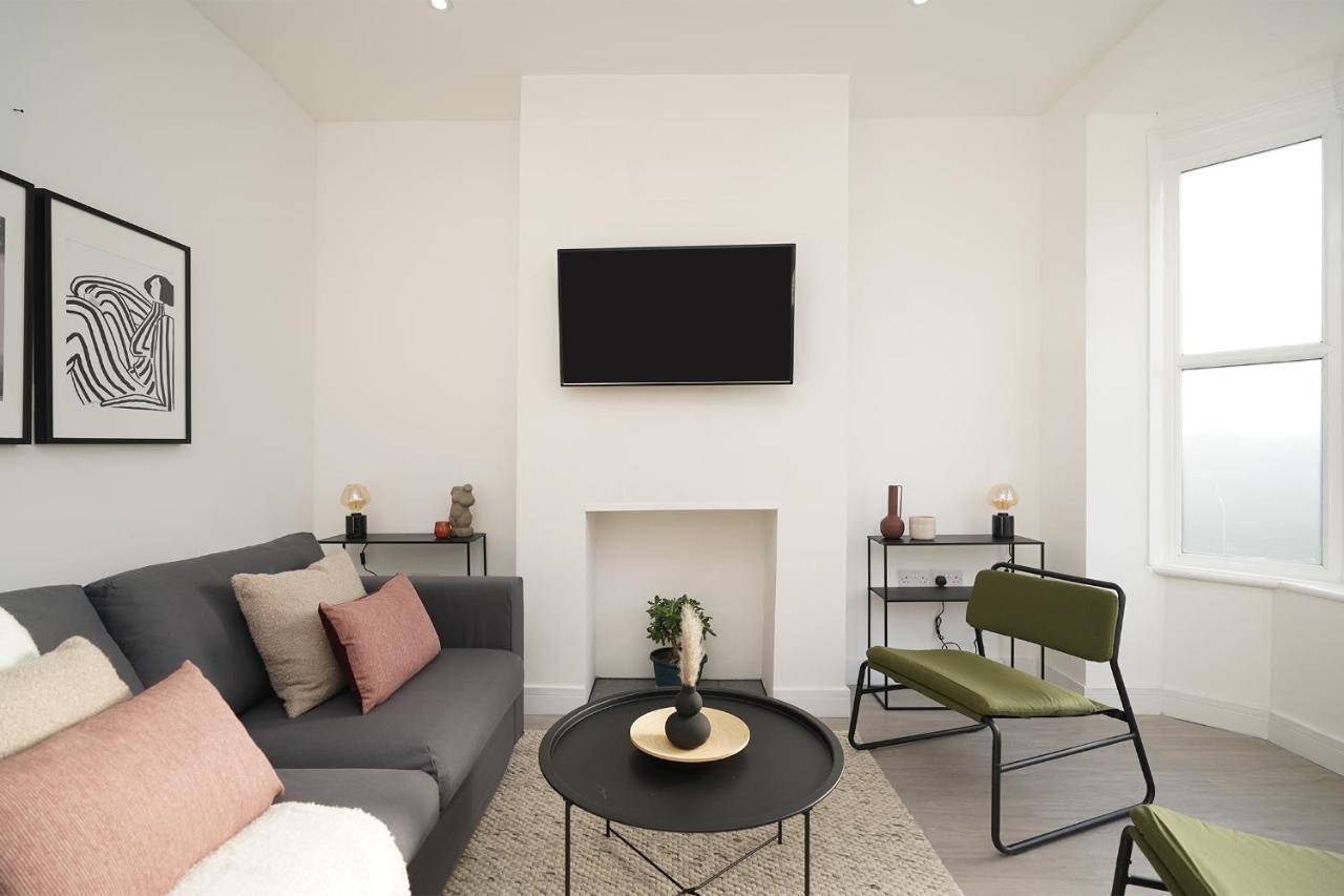 Charlotte House, Entire Private House, Close To City Centre, Wifi Sheffield Exterior foto
